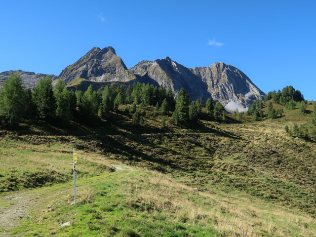 zwischen Weißbachalm-Mitterleger und Torhelm