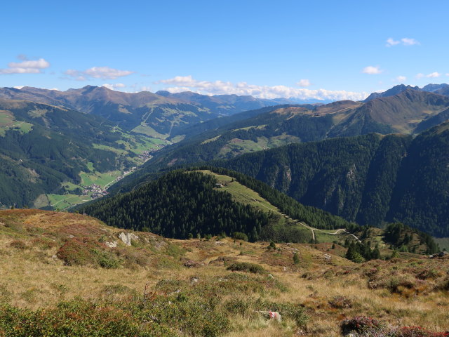 zwischen Weißbachalm-Mitterleger und Torhelm