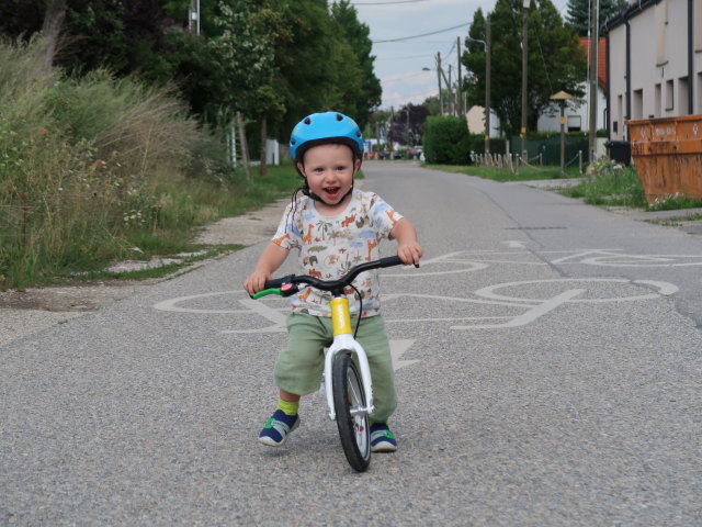 Nils in der Alten Straße (3. Aug.)