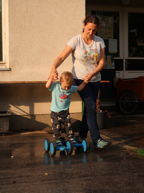 Nils und Sabine in der Pfarre Süßenbrunn