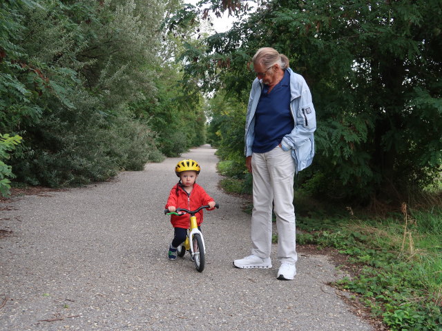 Nils und Papa in der Alten Straße