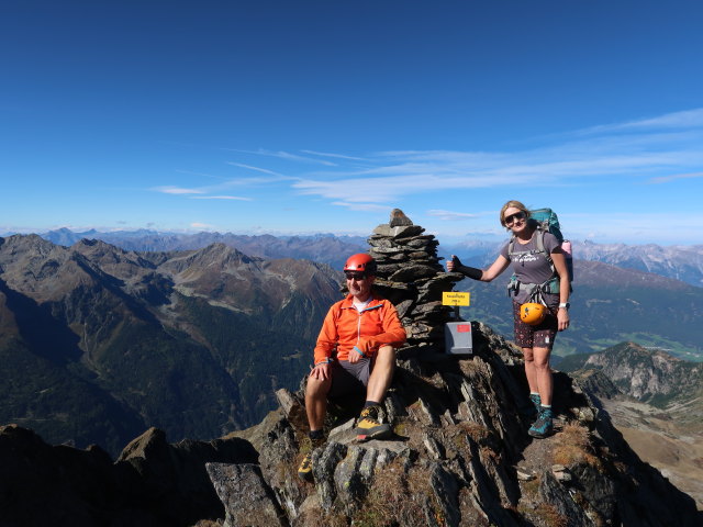 Ich und Evelyn auf der Kreuzjöchlspitze, 2.908 m (21. Sep.)